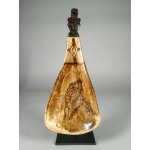 Medicijncontainer gemaakt van schouderblad van een paard